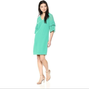 Green‎ dress shirt new with tags size 2